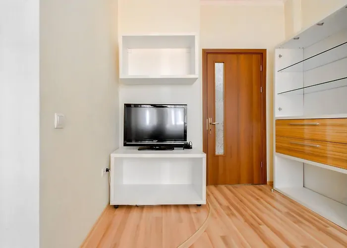 2bdr Location Acs Separate Kitchen アパート *