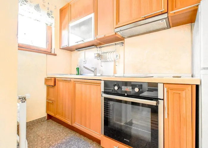 2bdr Location Acs Separate Kitchen アパート